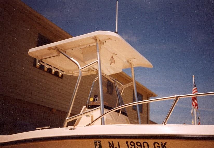 Grady White 209 Center Console T-Top 2002 image 1