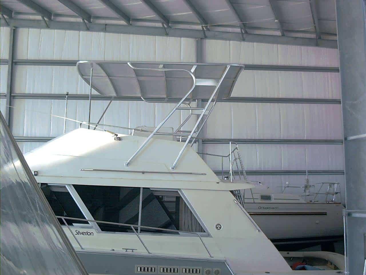 Silverton 40 Convertible Top 1985 image 1