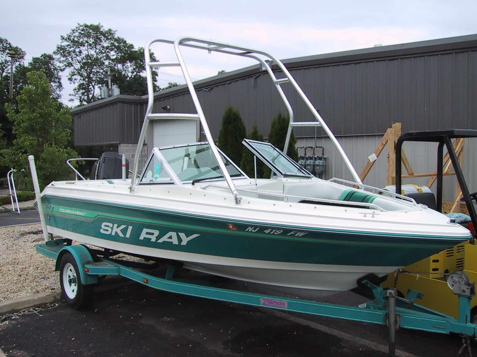 Sea Ray 190 SkiRay O/B Air Tower 1994 image 1