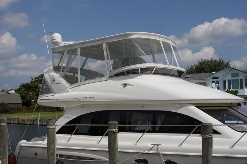 Meridian 411 Sedan Top 2003 image 1