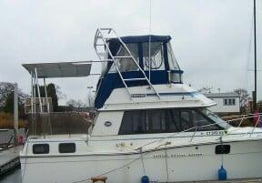 Carver 32 Aft Cabin Aft Deck Top 1983 image 1