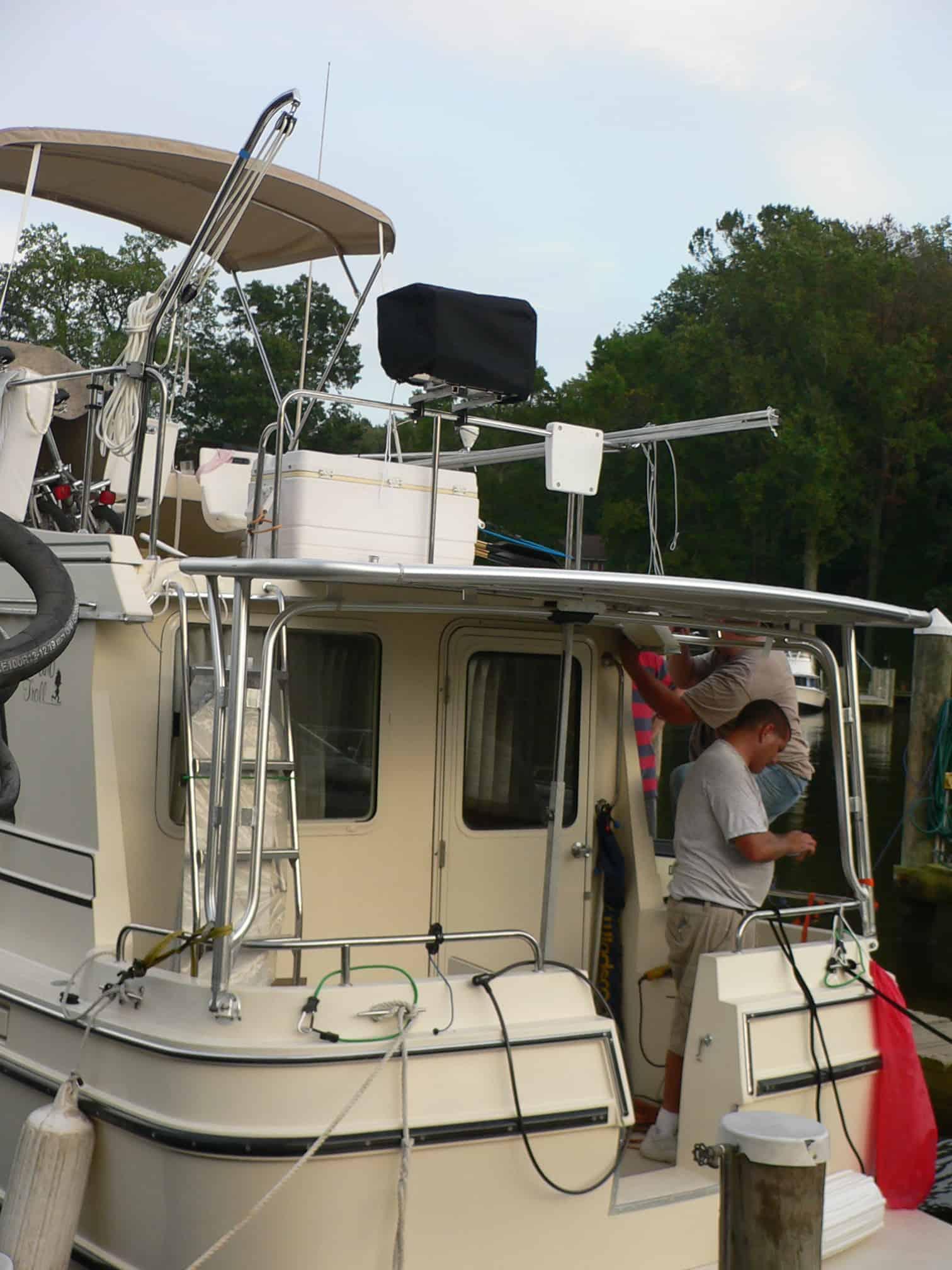 Camano Trawler 2008 image 1