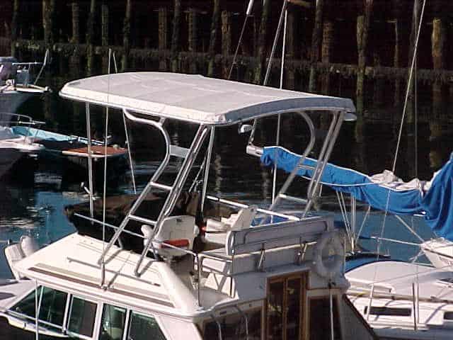 Atlantic Towers top on a Sea Ray 300 Sedan Bridge boat, highlighting the sleek design and functional features.