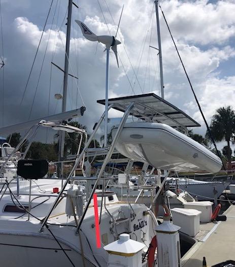 Atlantic Towers Arch installed on a boat at the marina, showcasing the vessel's features and accessories.