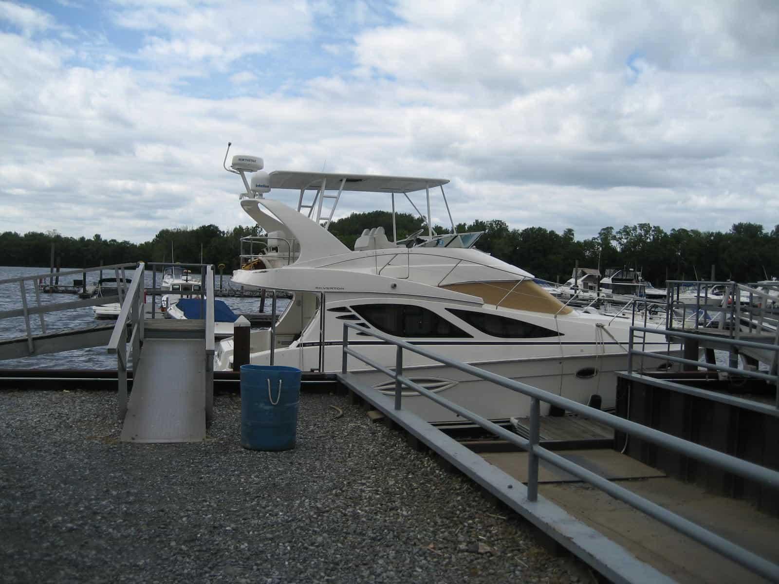 Atlantic Towers Top installed on Silverton 38 Sport Bridge sedan boat, showing deck and tower structure.