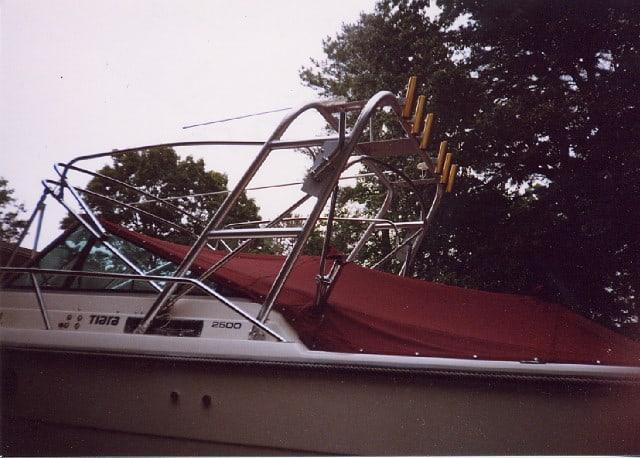 Tiara 2500 Cuddy Arch 1978 image 1