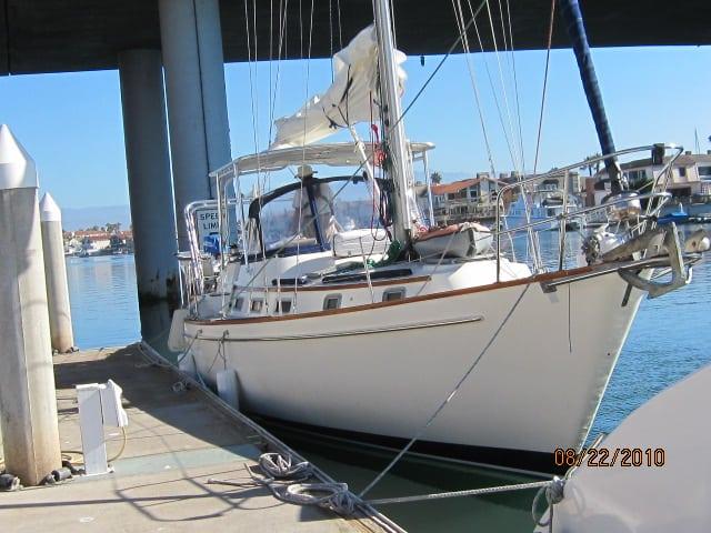 Atlantic Towers Top installed on Pearson 422 sailboat with white sails and rigging on a calm day