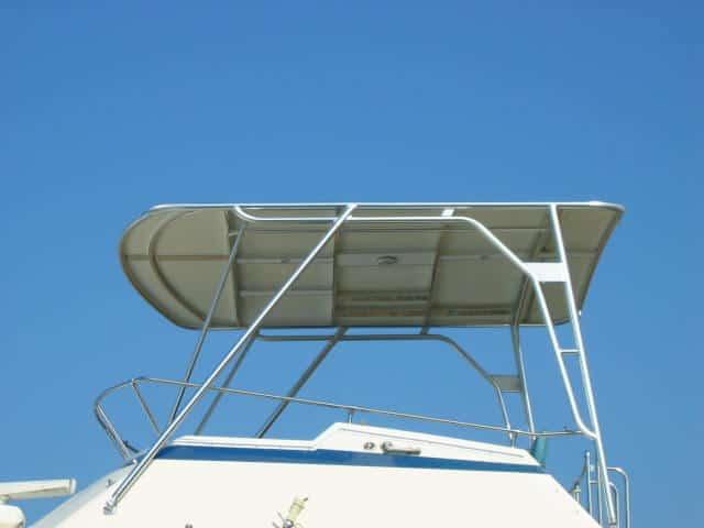 Hattaras 36 Convertible Top 1983 image 1