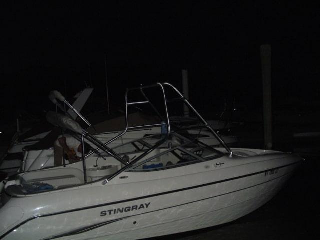 Stingray 240 LR Bowrider Air Tower 2004 image 1