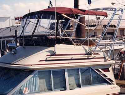 Sea Ray 340 Sedan Bridge Arch 1983 image 1