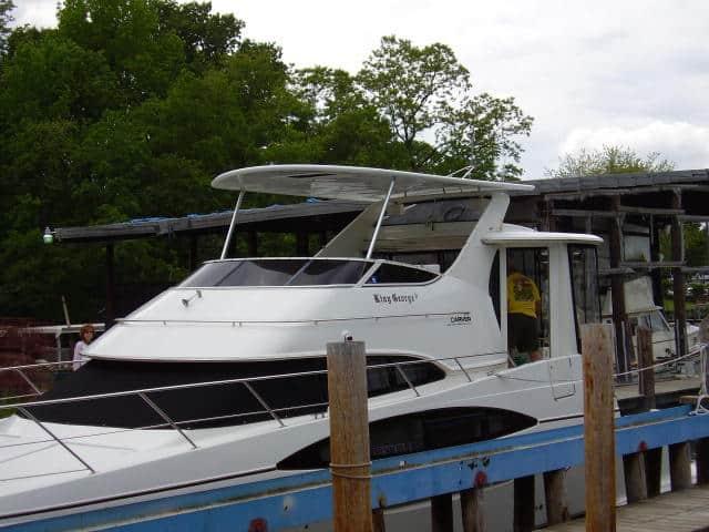 Carver 444 Cockpit Motor Yacht Top 2001 image 1