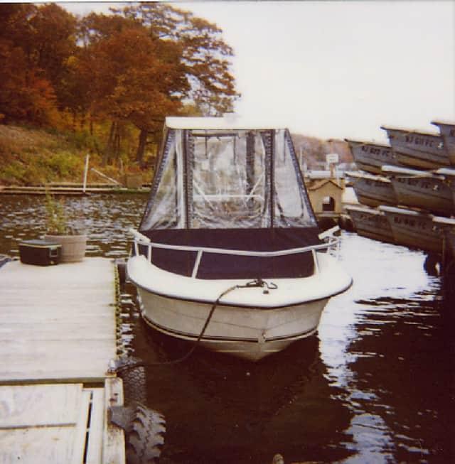 Angler Boats Center Console T-Top image 1