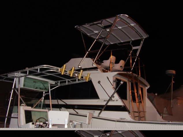 Bertram 33 Flybridge Cruiser Top 1977 image 1