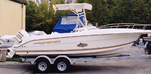 Aquasport 205 Osprey Center Console T-Top 1998 image 1