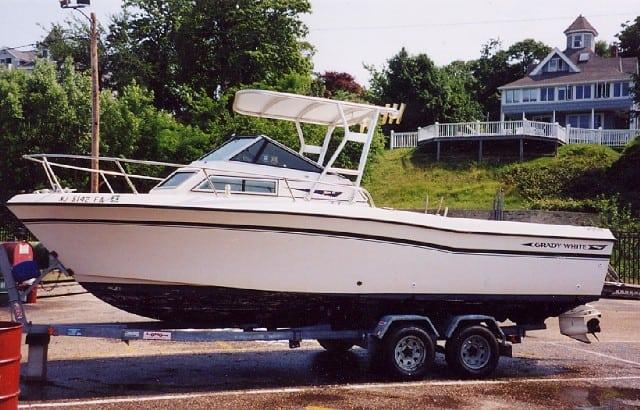Atlantic Towers Top installed on a Grady White 24 Offshore w/a boat showing the tower structure and helm area.