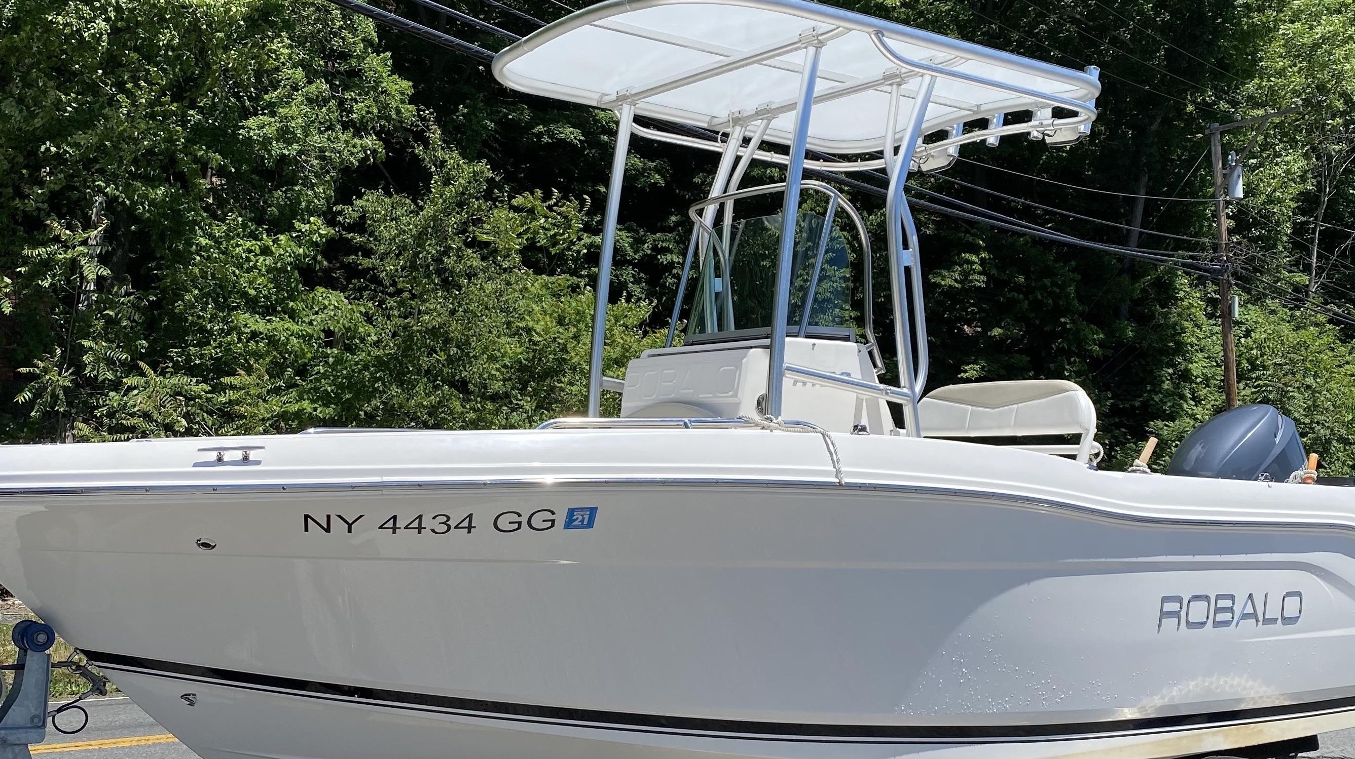 Robalo T-Top 2016 image 1