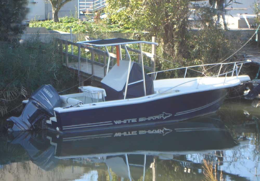 White Shark 225 T-Top 2009 image 1