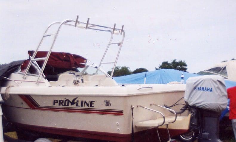 Pro Line 220 Cuddy Fish Arch 1993 image 1