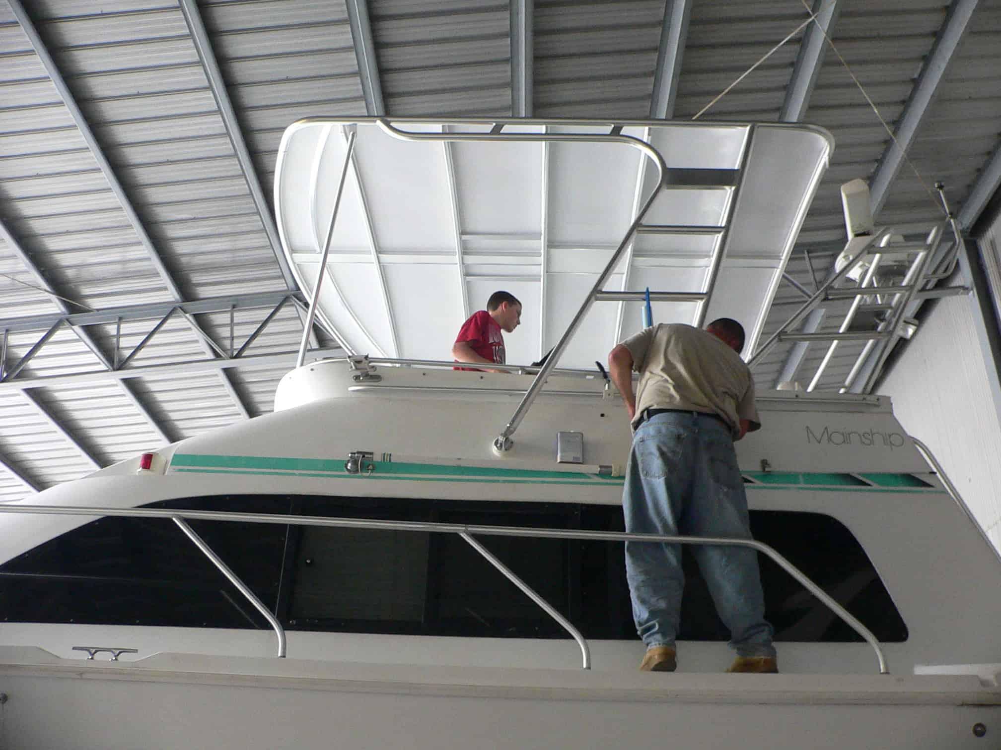 Mainship 40 Sedan Bridge Top 1993 image 1