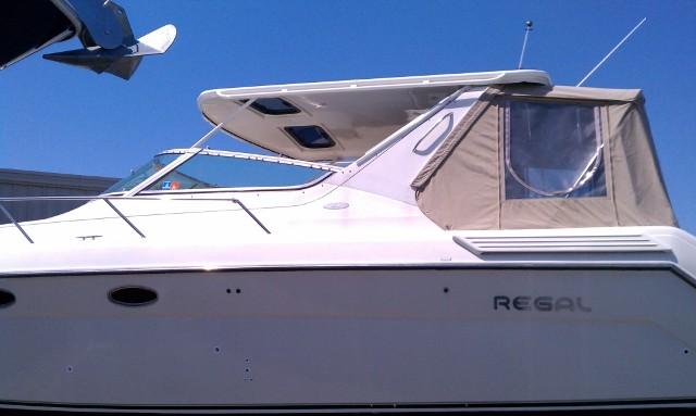 Atlantic Towers Top on Regal 380/400/402 Commodore express boat, showcasing a sleek design for sun protection.