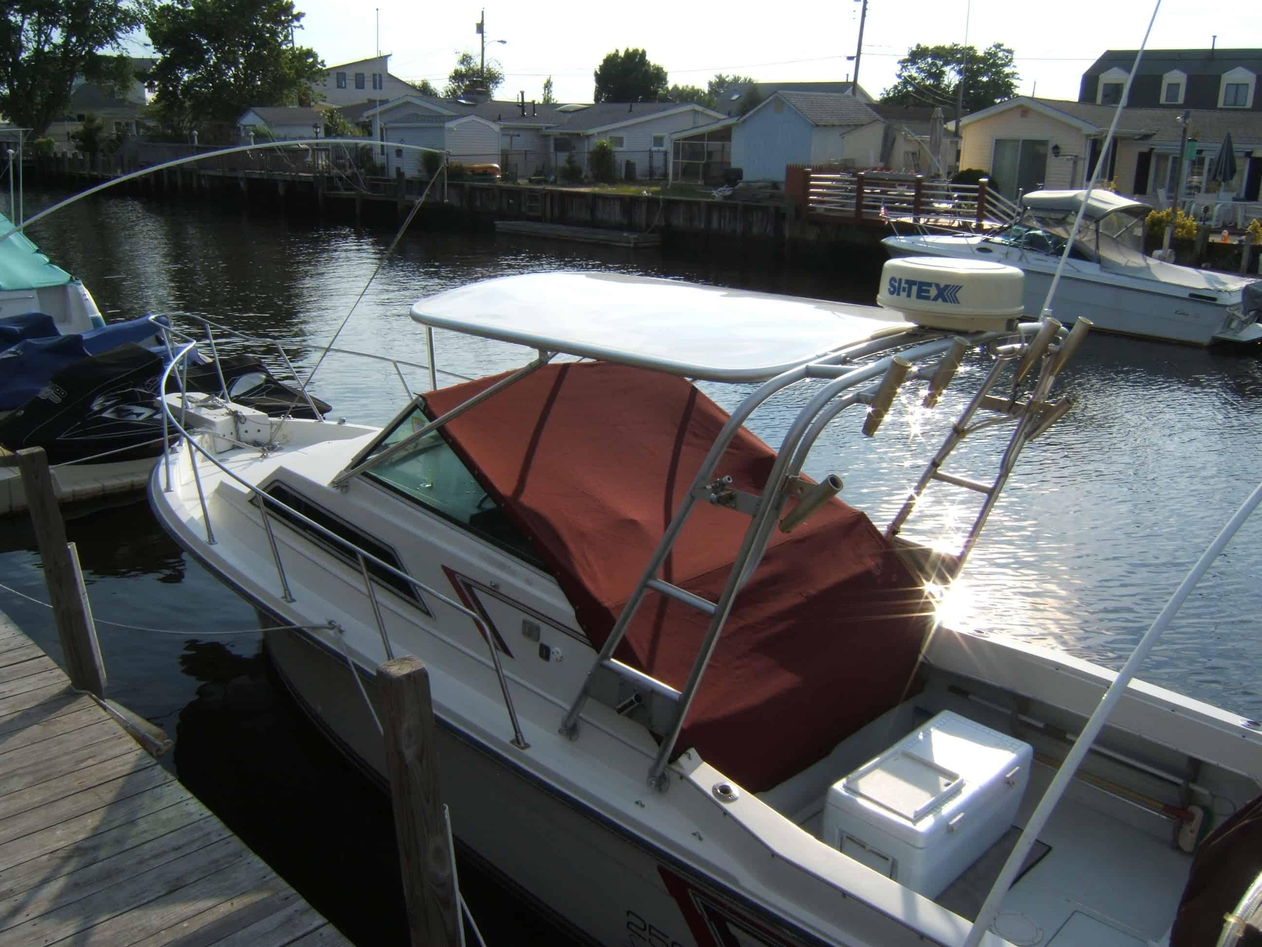 Wellcraft 250 Sportsman Top 1986 image 1