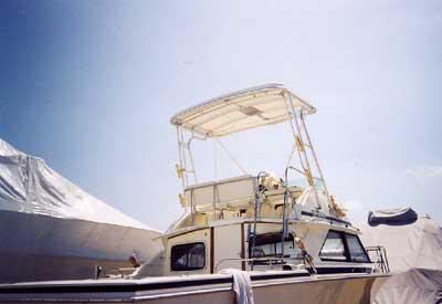 Bertram 28 Flybridge Cruiser Top 1971 image 1
