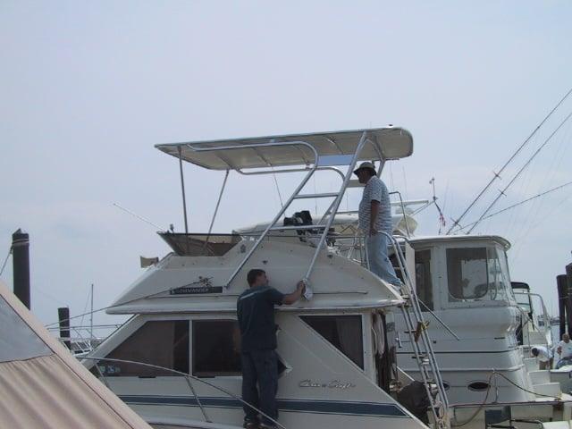 Chris Craft 36 Commander Top 1986 image 1