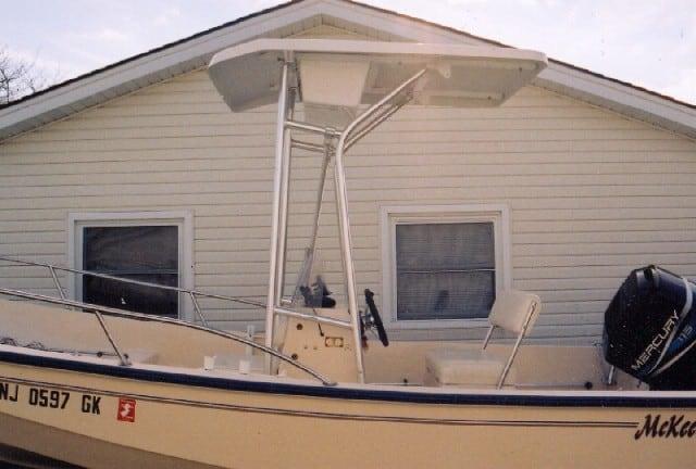 McKee Craft Console T-Top 2003 image 1