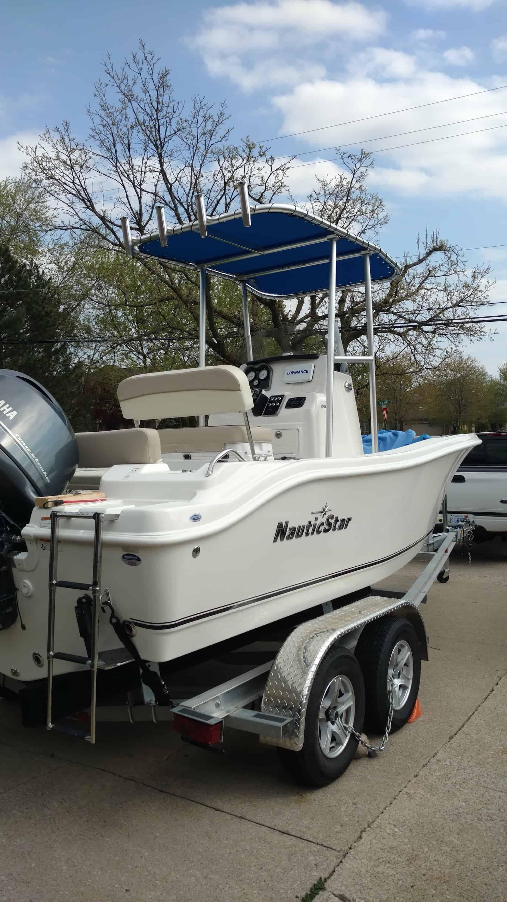 Nautic Star T-Top image 1