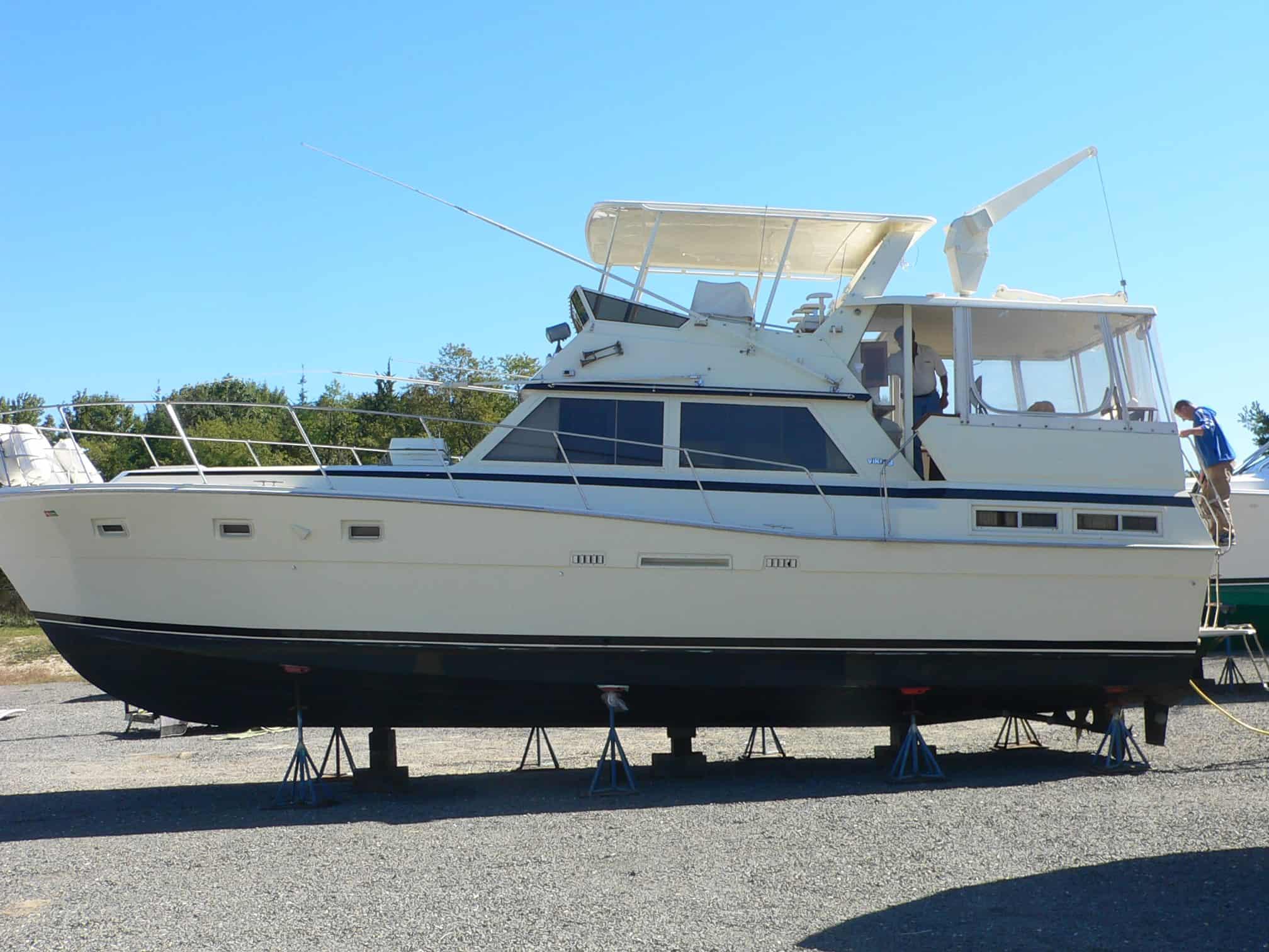 Viking 44 Motoryacht Top 1982 image 1