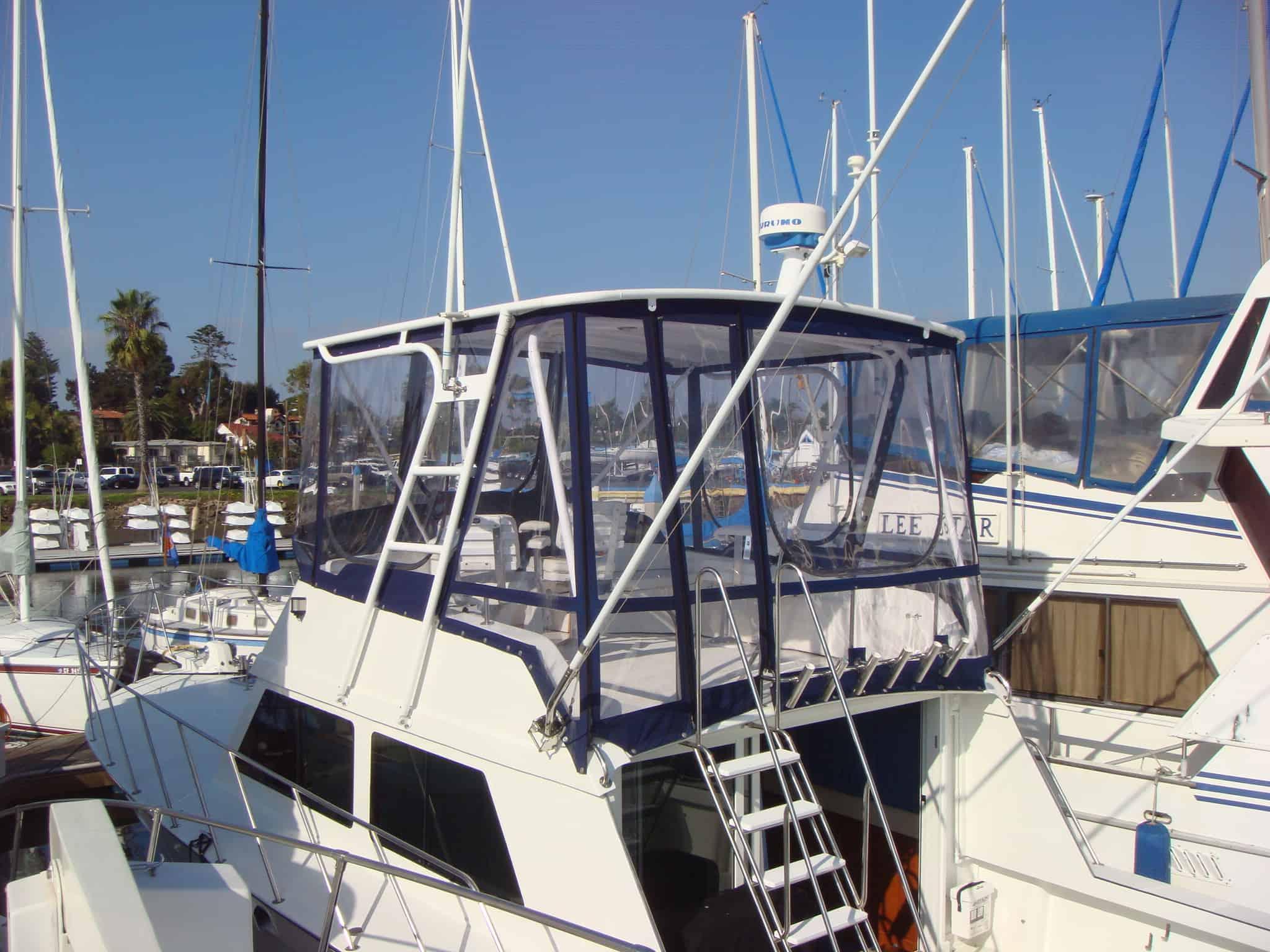 Luhrs 40 Sportfisher Top 1974 image 1