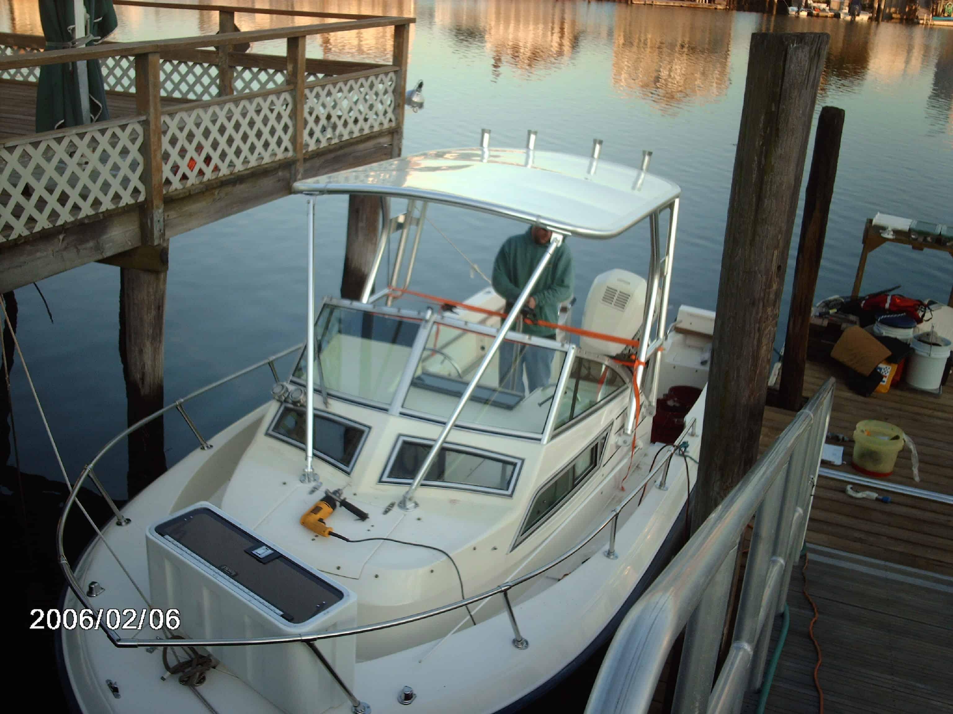 Grady White 226/228 Seafarer Top 1982 image 1