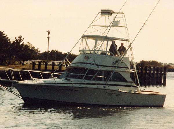 Bertram 38 III Convertible Tuna Tower 1978 image 1