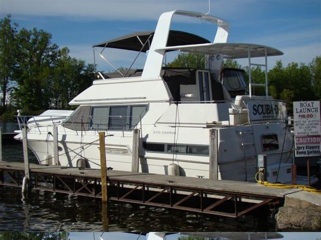 Carver 37 Aft deck Arch 1996 image 1