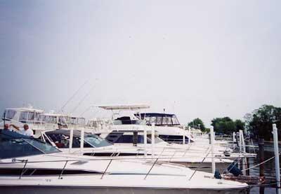 Sea Ray 430/ 440 Convertible Top 1988 image 1