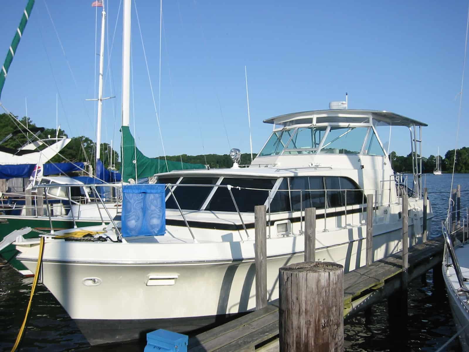 Bertram 38 Motor Yacht Top 1970 image 1
