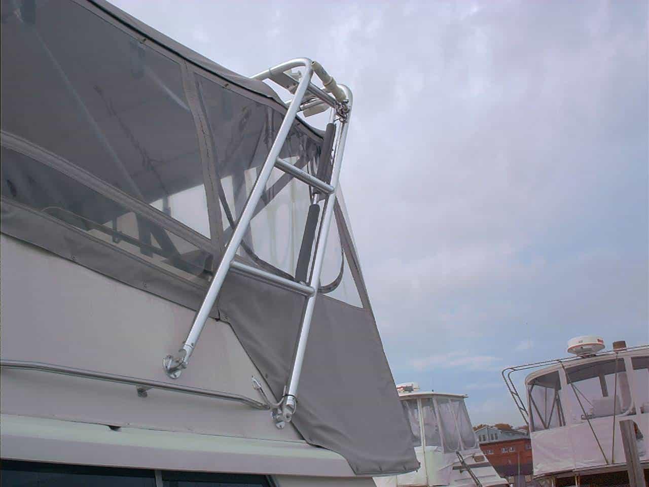Silverton 34 Convertible Arch 1984 image 1