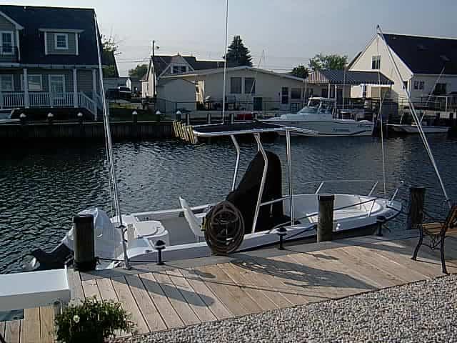 Seaswirl 1851 T-Top 2001 image 1