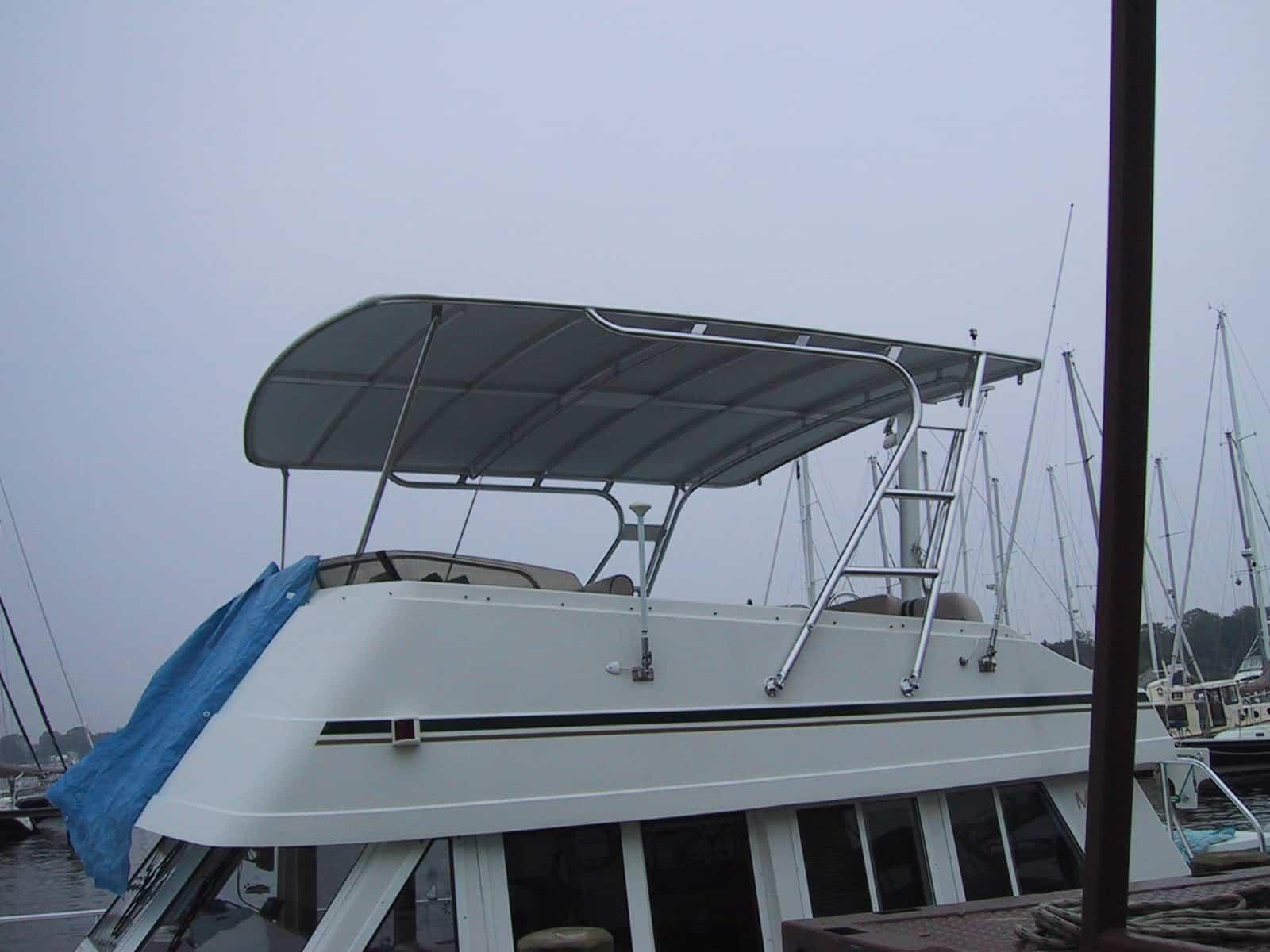 Mainship 43 Trawler Top image 1