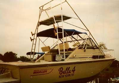 Boston Whaler 27 Whaler Tuna Tower 1984 image 1