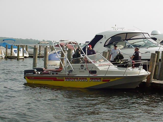 Boston Whaler 22 Revenge Arch 1985 image 1