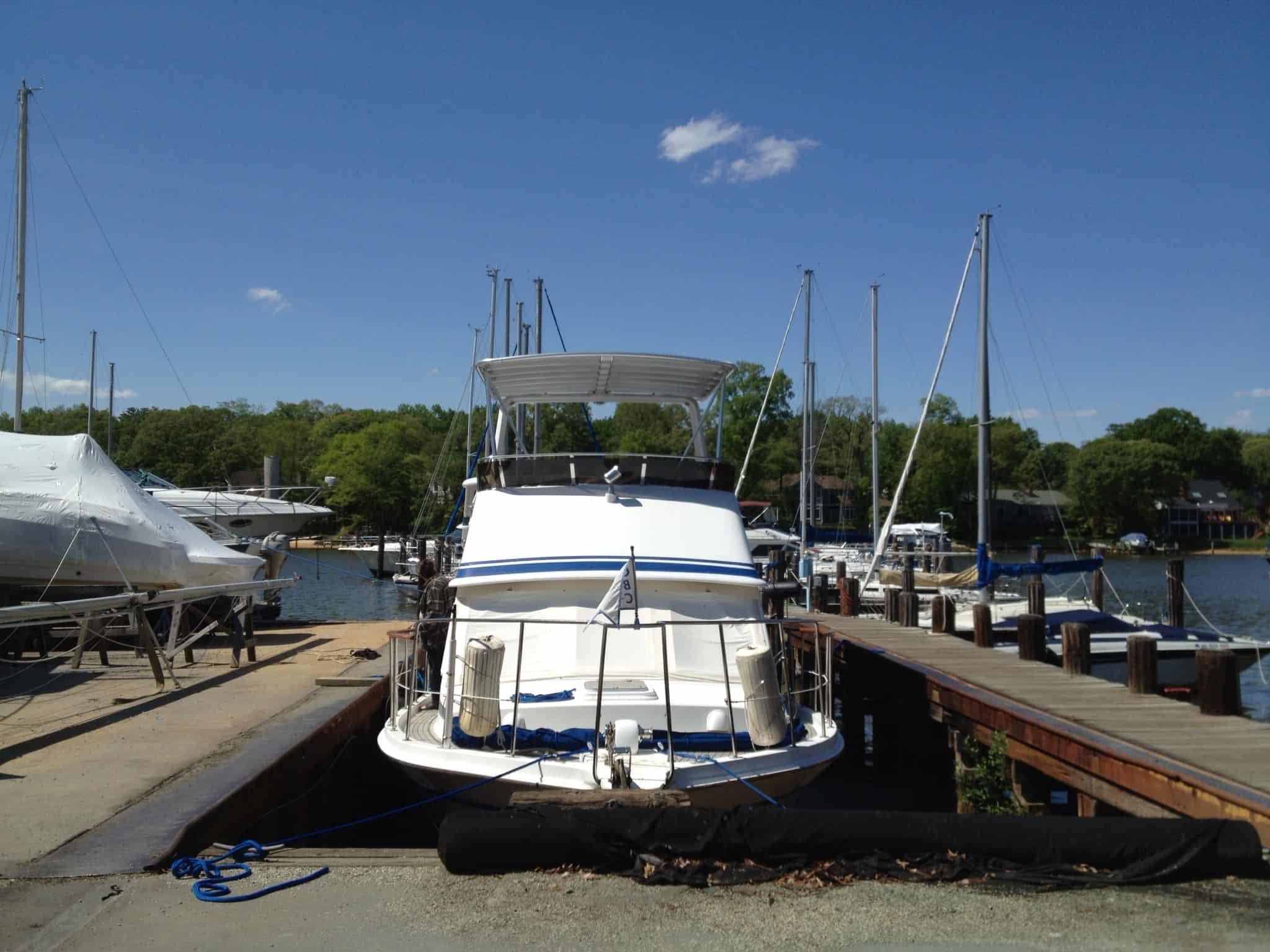 Labelle 40 Aft Cabin Top 1983 image 1