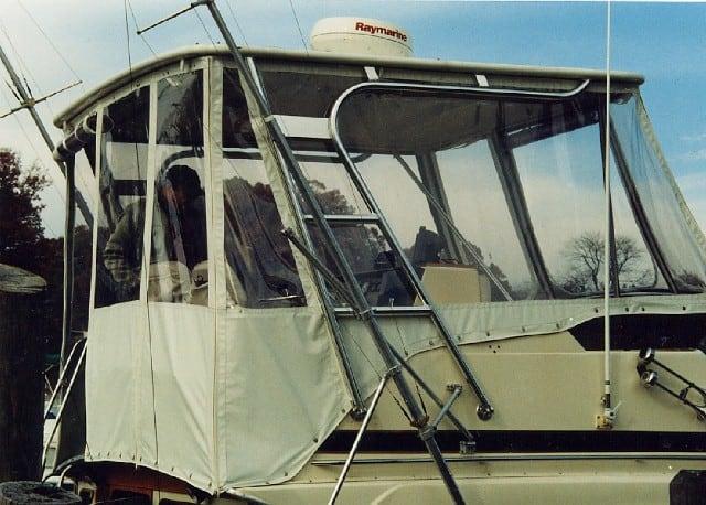 Chris Craft 36 Commander Top image 1