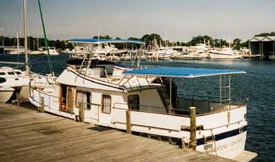 Defever Yachts 43 Trawler Aft Deck Top 1978 image 1
