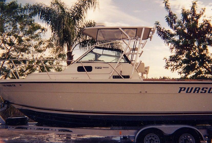 Tiara 2600 Pursuit Top image 1