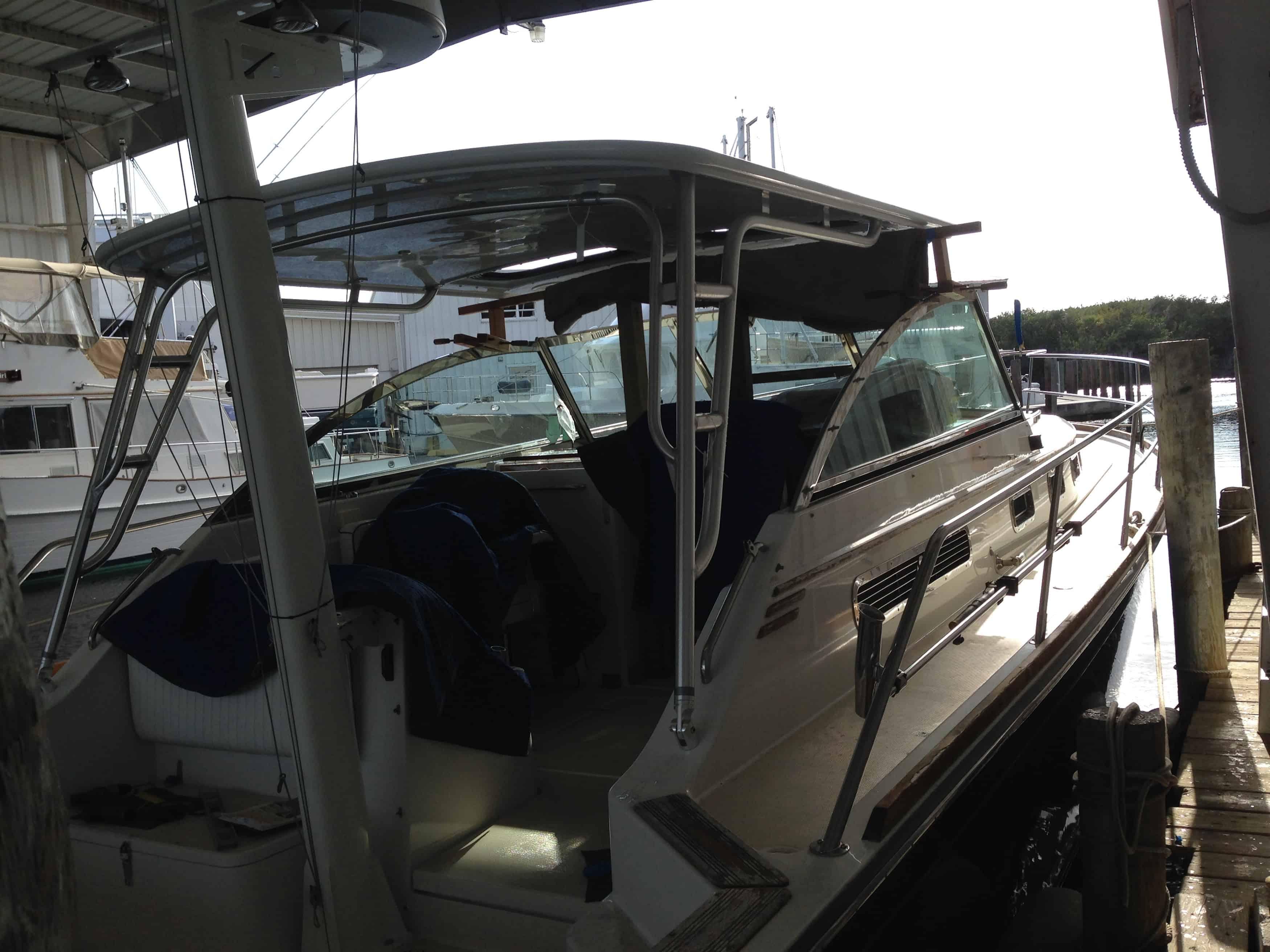 Atlantic Towers top installed on a Sabreline 36 Express MKII Downeast cruiser, enhancing performance and design.