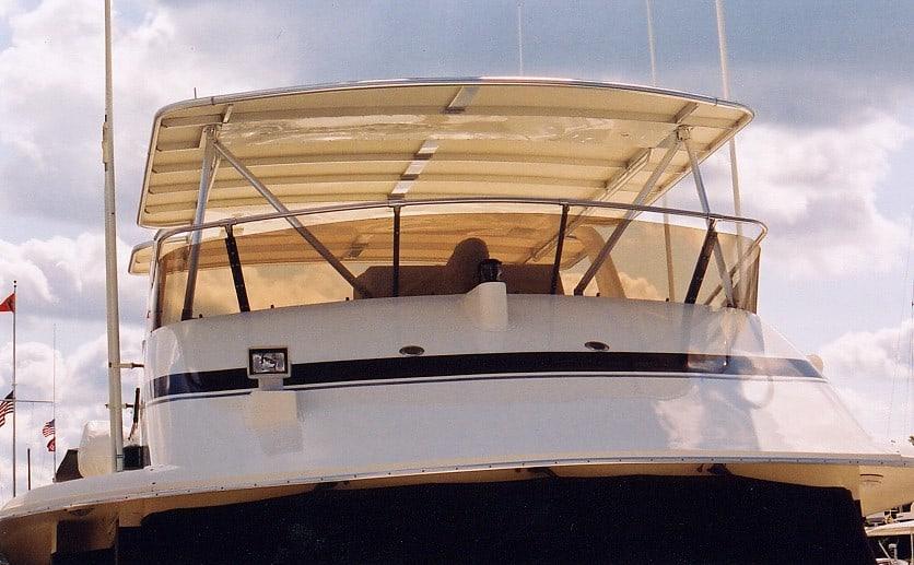 Hattaras 63 Motoryacht Top 1986 image 1