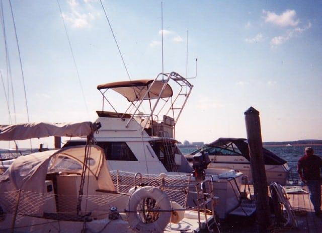 Silverton 34 Convertible Arch 1977 image 1