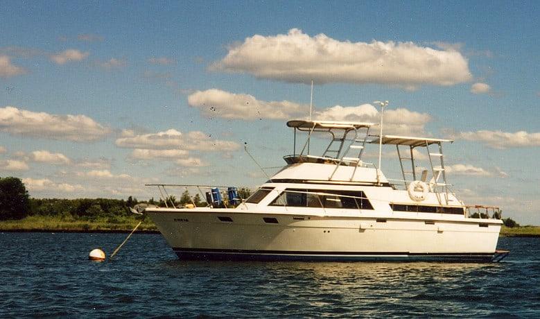 Trojan 36 Tri-Cabin Trawler Top 1977 image 1