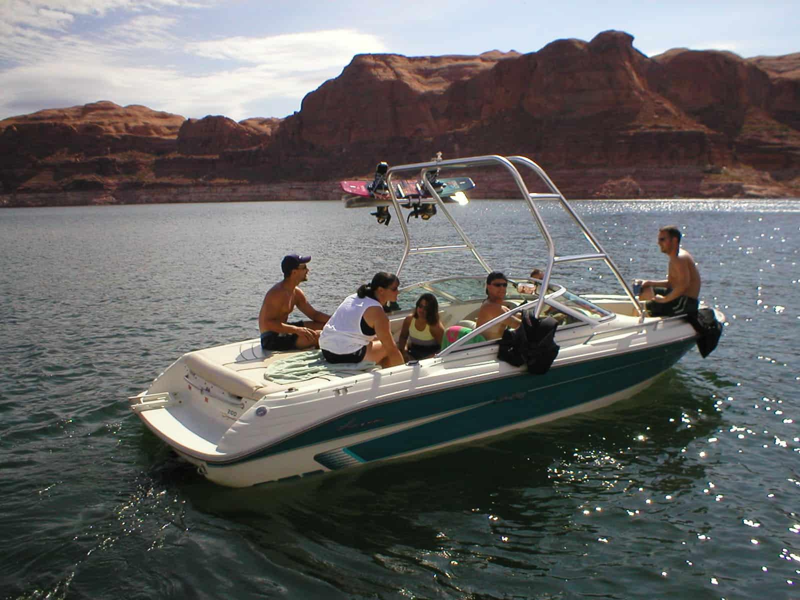 Sea Ray 200 Signature image 1